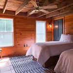 Beautiful Country Retreat - 40 Guests!