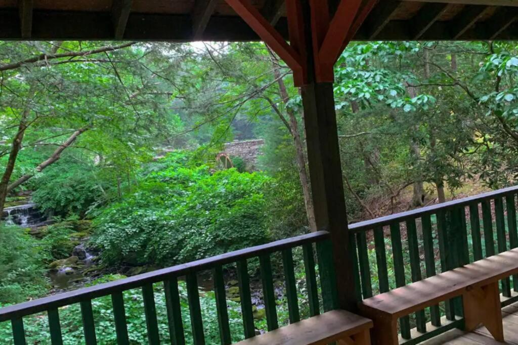 Beautiful Country Retreat - 40 Guests! * Milford