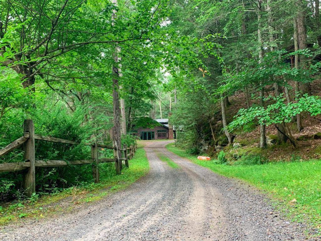 Beautiful Country Retreat - 40 Guests!